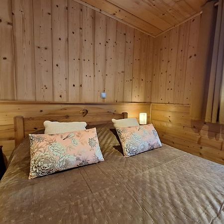 La Coufa, Spacieux Duplex En Chalet, Terrasse, Jardin, Vues Montagnes La Giettaz Exterior foto
